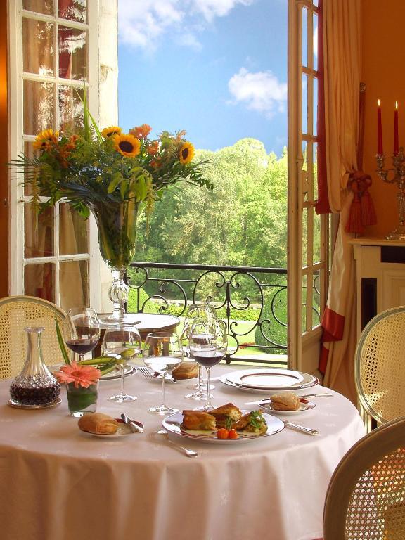 Chateau De Beaulieu Et Magnolia Spa, The Originals Relais Жу-ле-Тур Экстерьер фото